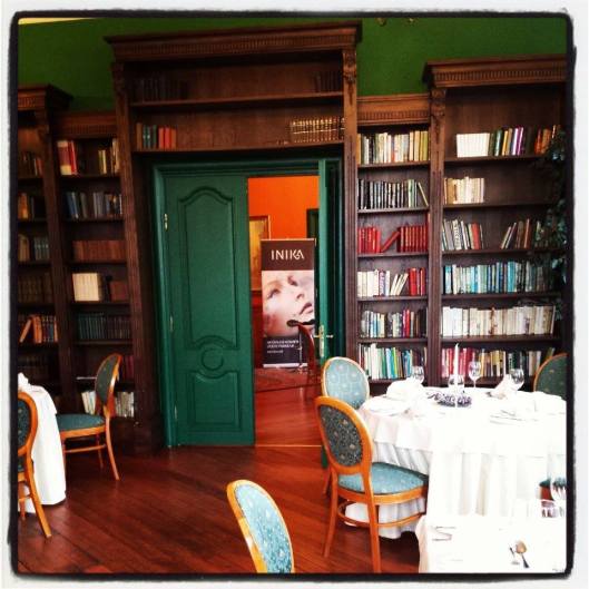 1459779_10152161658317278_1456023817_n