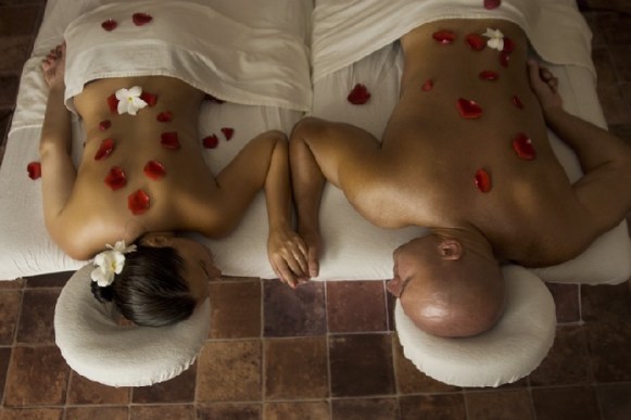 lrg_1st-Couples' Massage-864x576